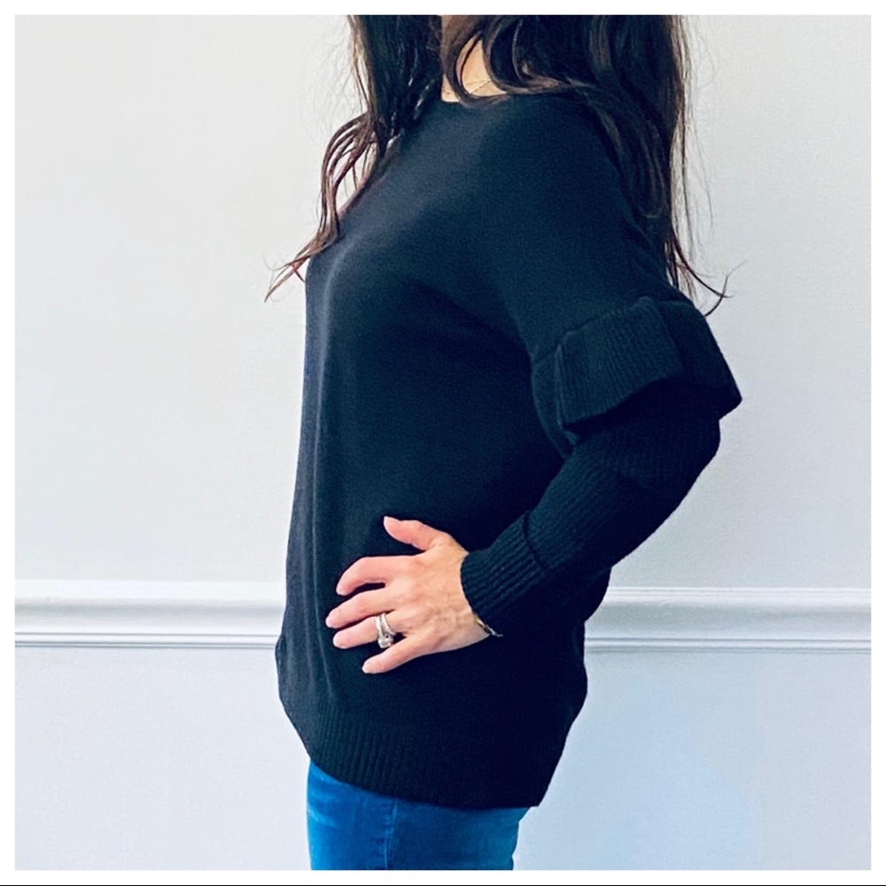Beautiful ruffle sleeves from Paris  sweater - Picture 9 of 11